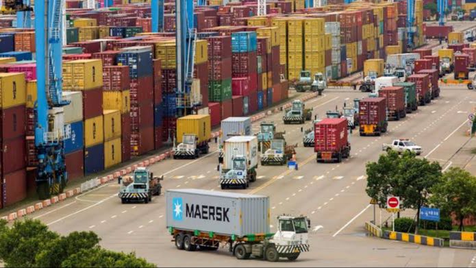 Buruh transportasi dan pergudangan 