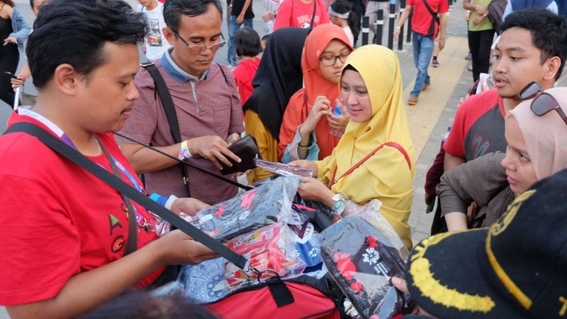 Pedagang Keliling Dan Asongan (Selain Makanan)